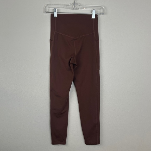 Girlfriend Collective Pocket Compression Leggings - Picture 3 of 4